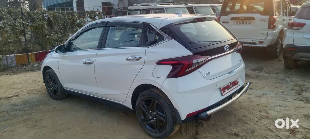 Hyundai I20 Sportz 1.2 Ivt, 2023, Petrol