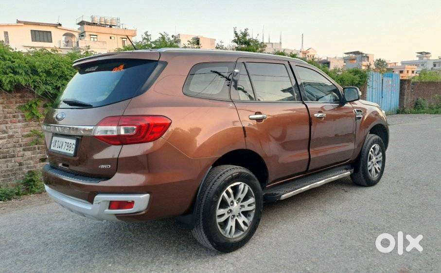 Ford Endeavour Titanium Plus 4x4, 2016, Diesel