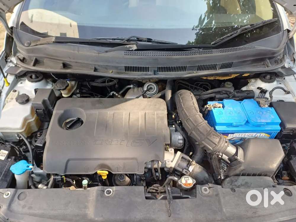 Hyundai New Elantra 2013 Petrol Well Maintained