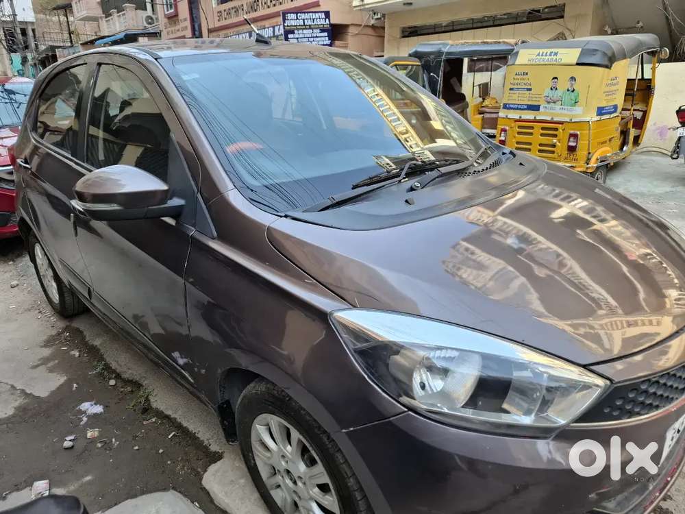 Tata Tiago 2017 Petrol Automatic Transmission 79800 Km Driven