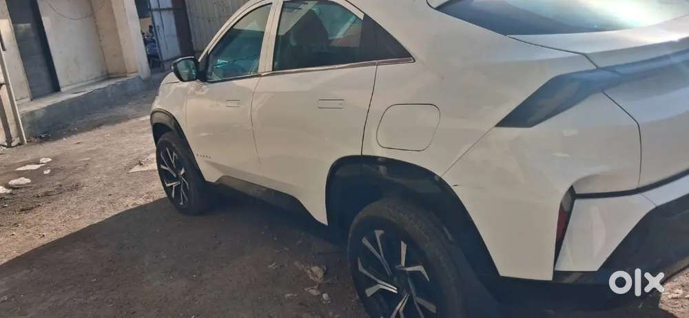 Tata Curvv 2025 Petrol 9500 Km Driven