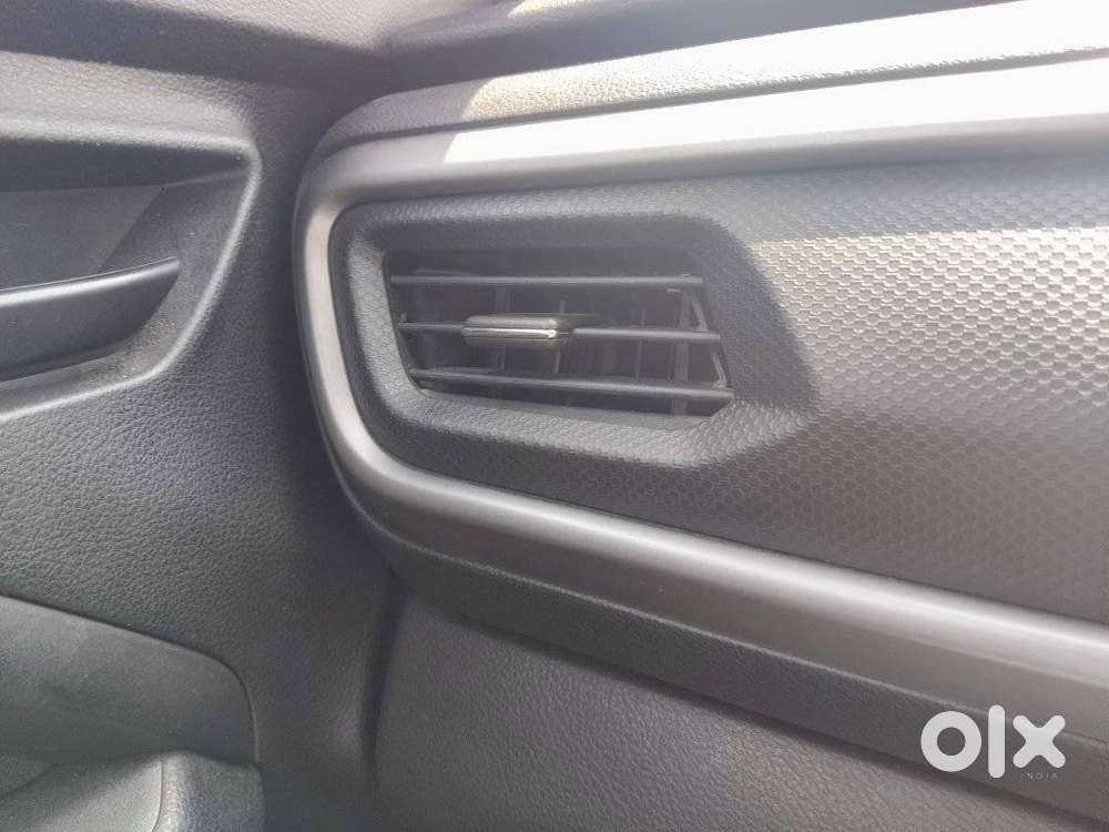 Maruti Suzuki Brezza 1.5 Vxi Smart Hybrid, 2023, Petrol
