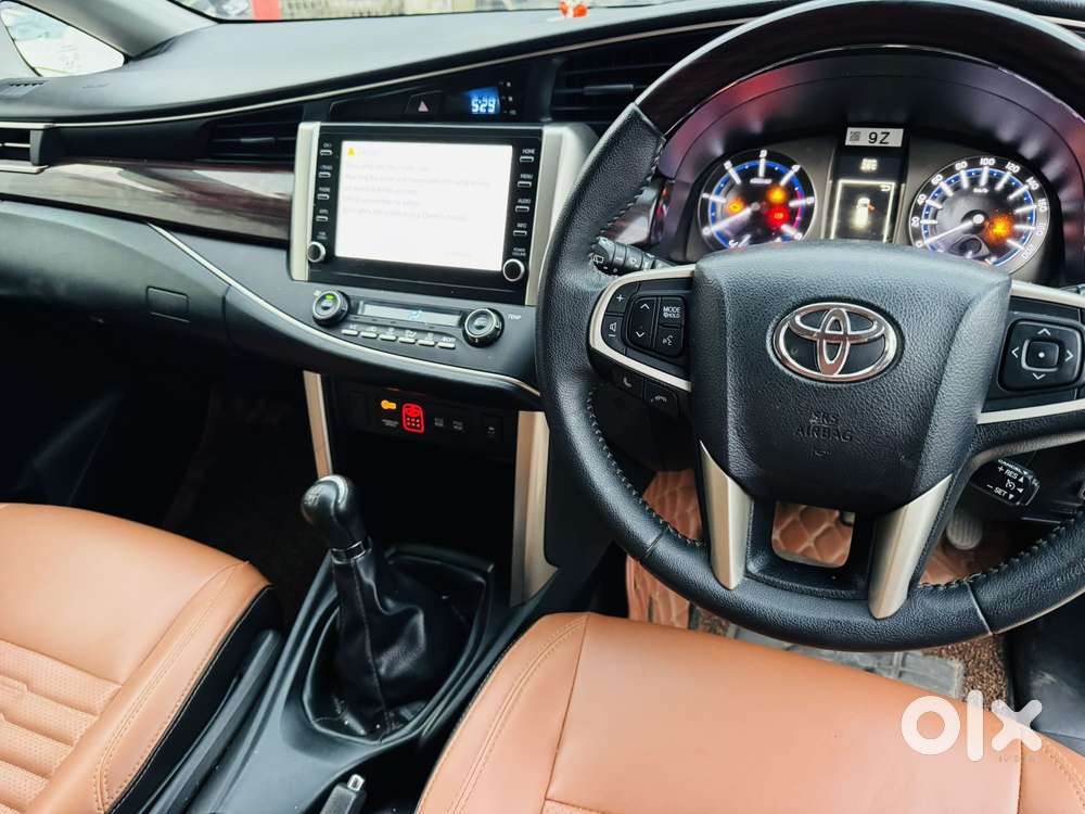 Toyota Innova Crysta 2.4 V 8 Str, 2025, Diesel