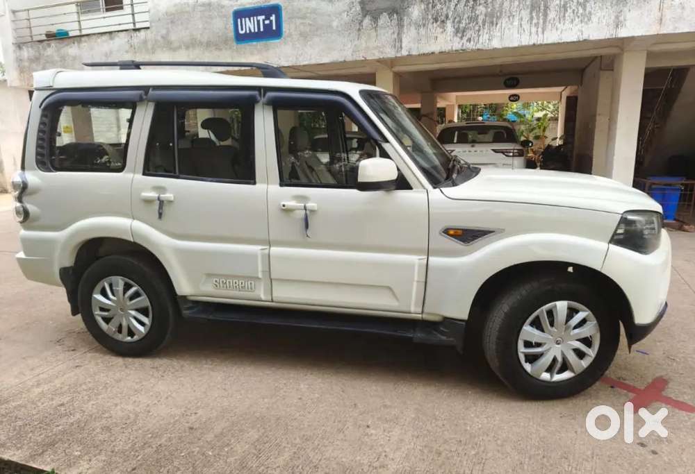 Mahindra Scorpio 2.2 S6 Plus 2016