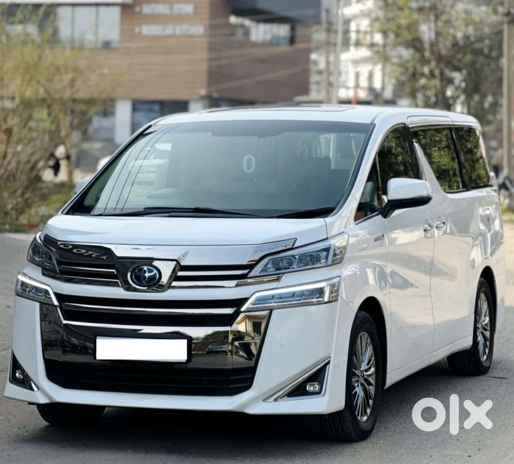 Toyota Vellfire 2.5 Executive Lounge, 2021, Petrol