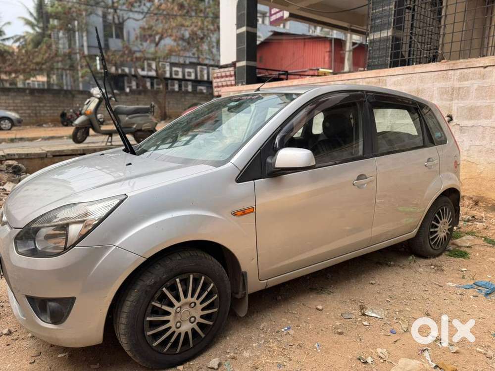 Ford Figo 2012 Diesel 70000 Km Driven