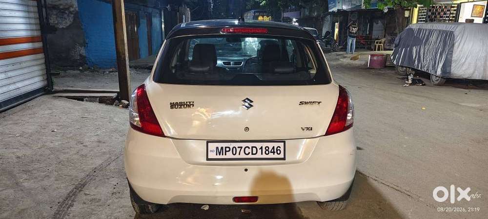 Maruti Suzuki Swift Vxi + Manual, 2014, Petrol