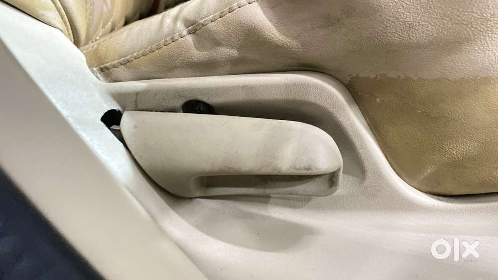 Maruti Suzuki Swift Dzire 1.2 Vxi Bsiv, 2016, Petrol