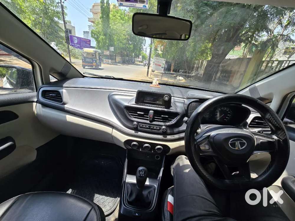 Tata Altroz 2022 Diesel 102000 Km Driven