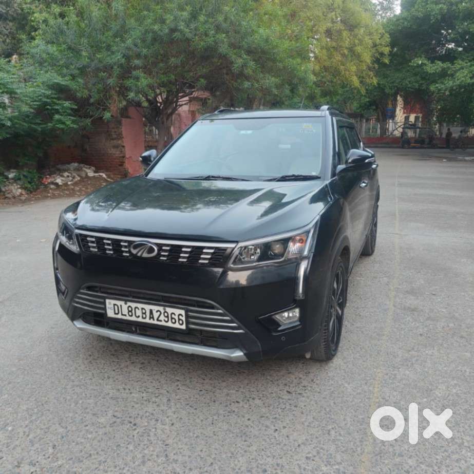 Mahindra Xuv300 W8 1.2 Petrol Dual Tone, 2020, Petrol