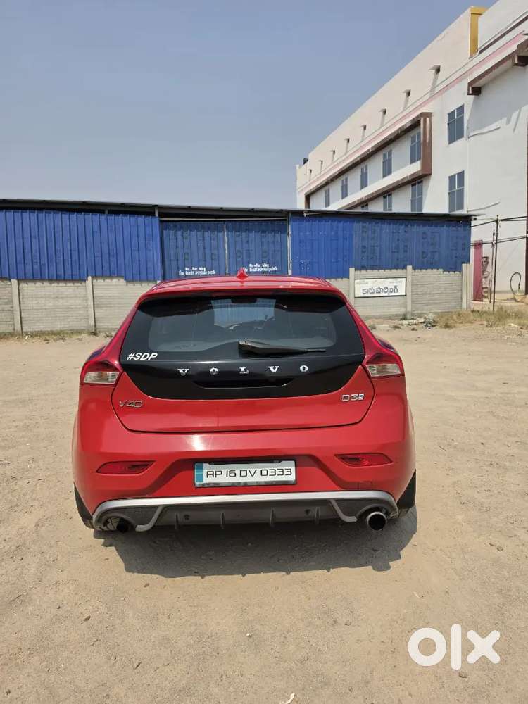 Volvo V40 2017 Diesel 97000 Km Driven. Neatly Maintained