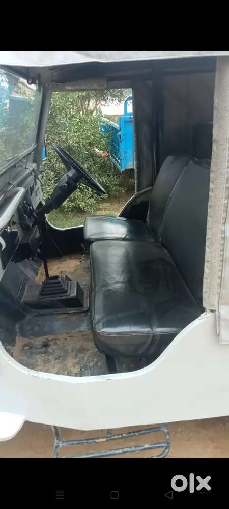 महिंद्रा मेजर जीप