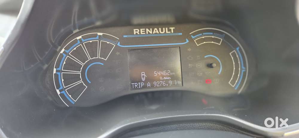 Renault Triber Rxz, 2021, Petrol