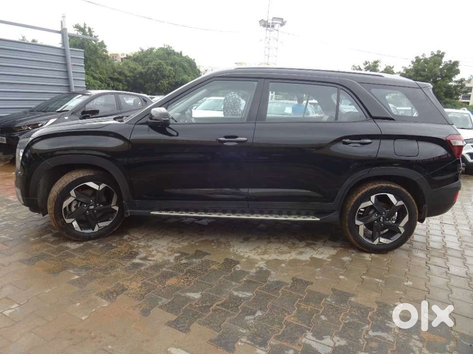 Hyundai Alcazar 2.0 Platinum (o) Petrol At 7 Str, 2023, Petrol