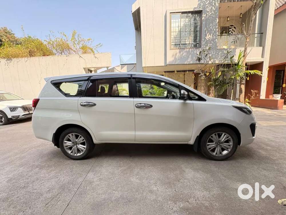 Toyota Innova Crysta 2018 Diesel Well Maintained