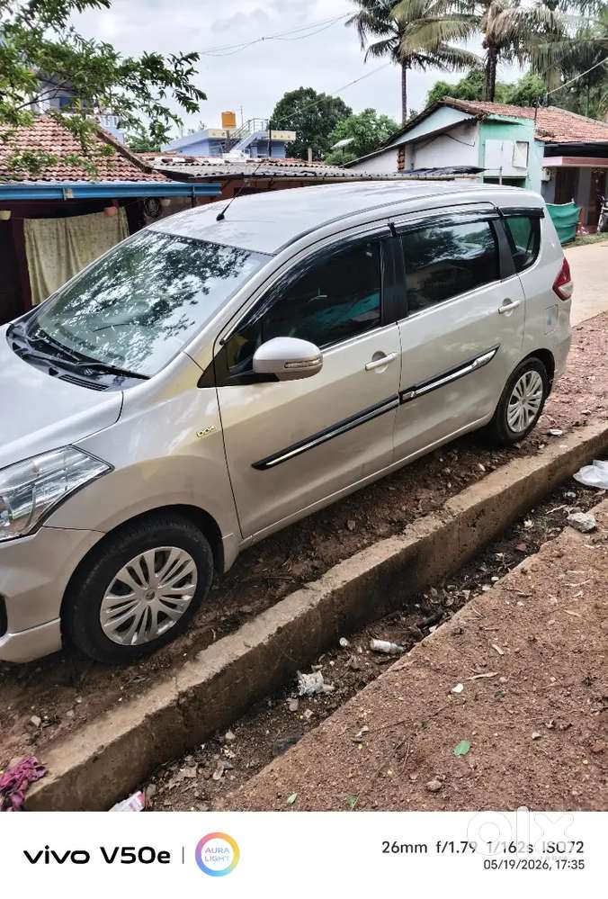 Maruti Suzuki Ertiga 2017shvs