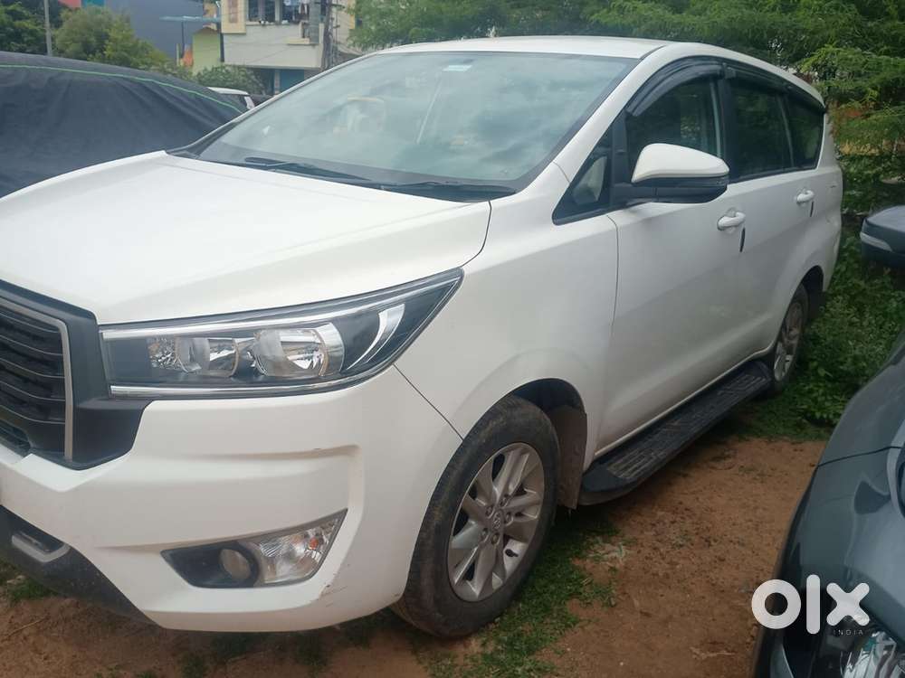 Innova Crysta 2023