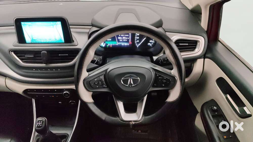 Tata Altroz Xz Plus I-turbo (s), 2023, Petrol