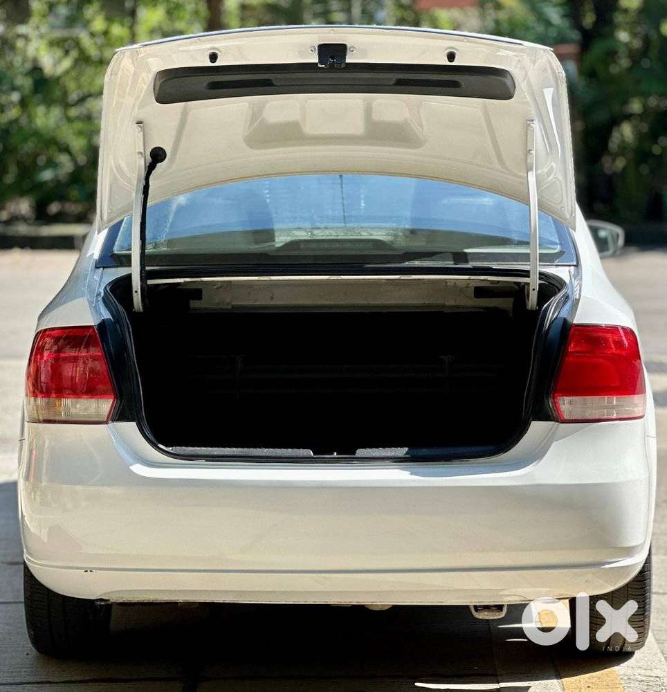 Volkswagen Vento 2010-2013 Petrol Highline, 2010, Petrol