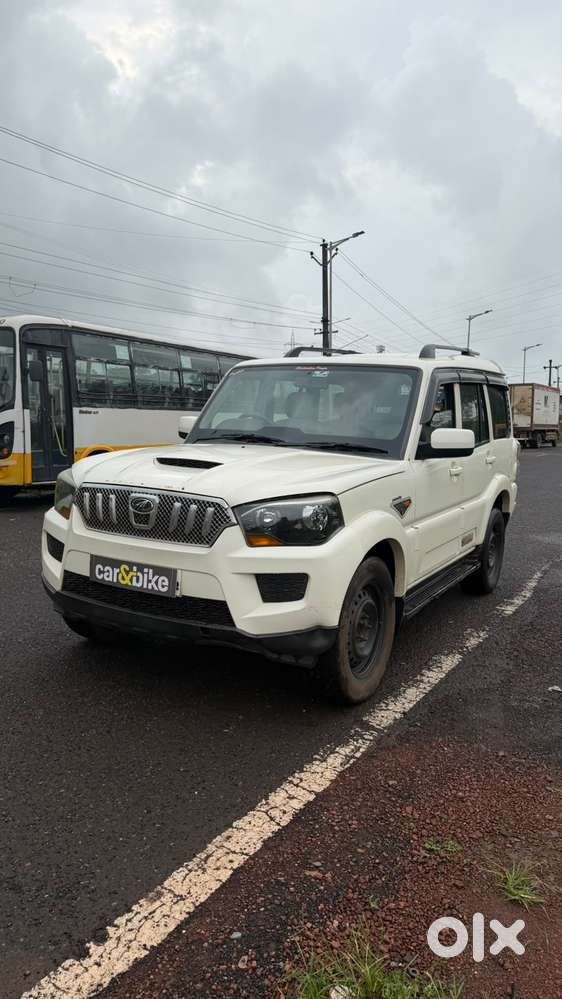 Mahindra Scorpio S6, 2014, Diesel