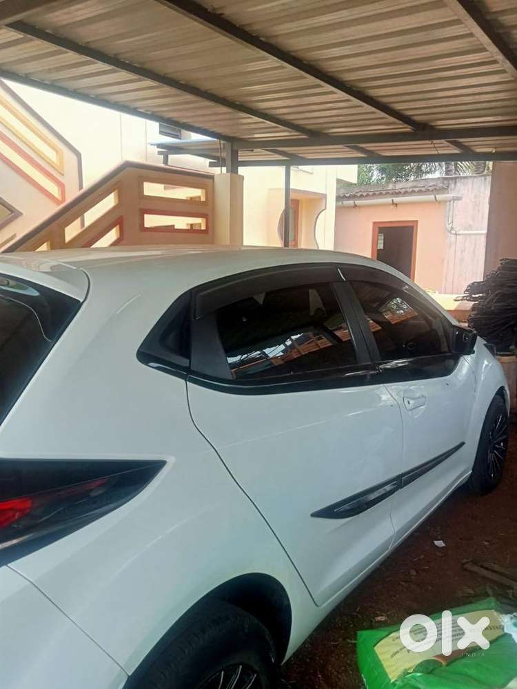 Tata Altroz Ev 2023 Petrol 23000 Km Driven