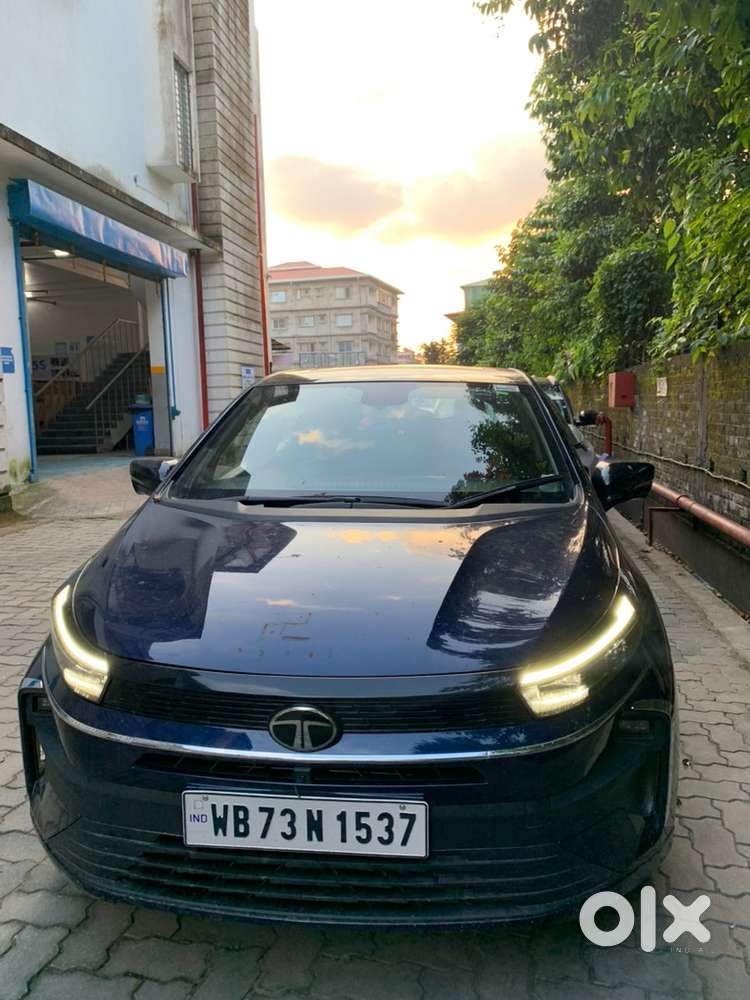 Tata Altoz Petrol 2025