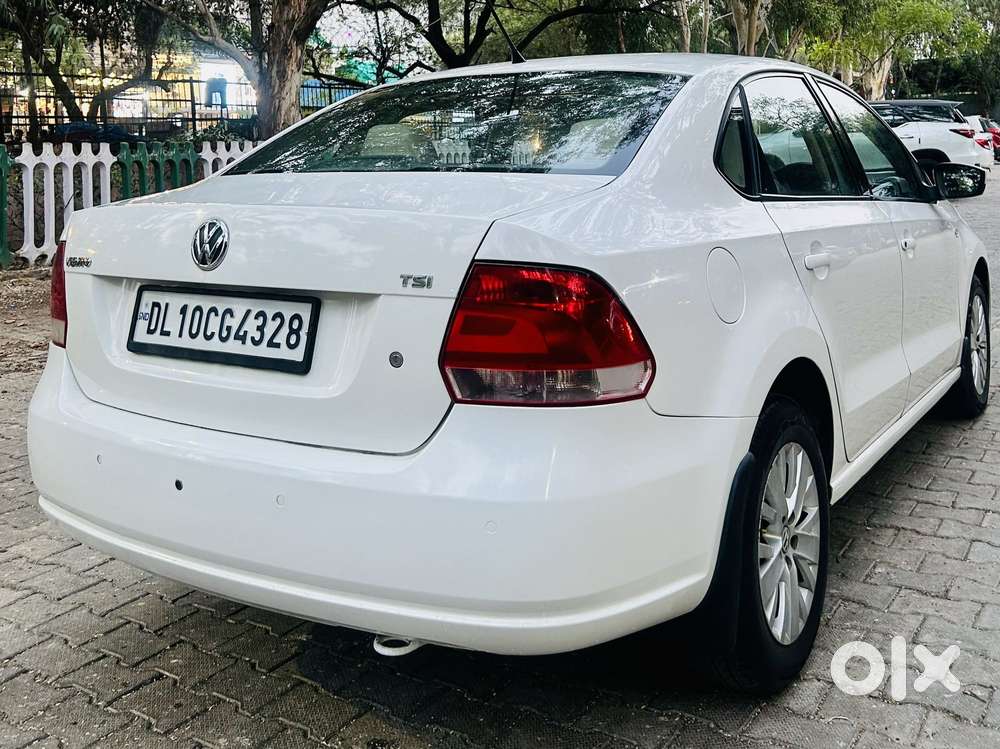 Volkswagen Vento 1.2 Tsi Highline Plus At, 2015, Petrol