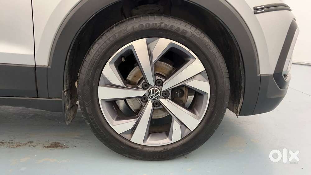 Volkswagen Taigun Topline 1.0 Tsi At (electric Seats), 2022, Petrol