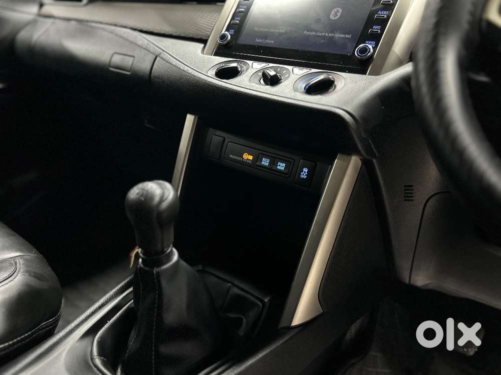 Toyota Innova Crysta 2021