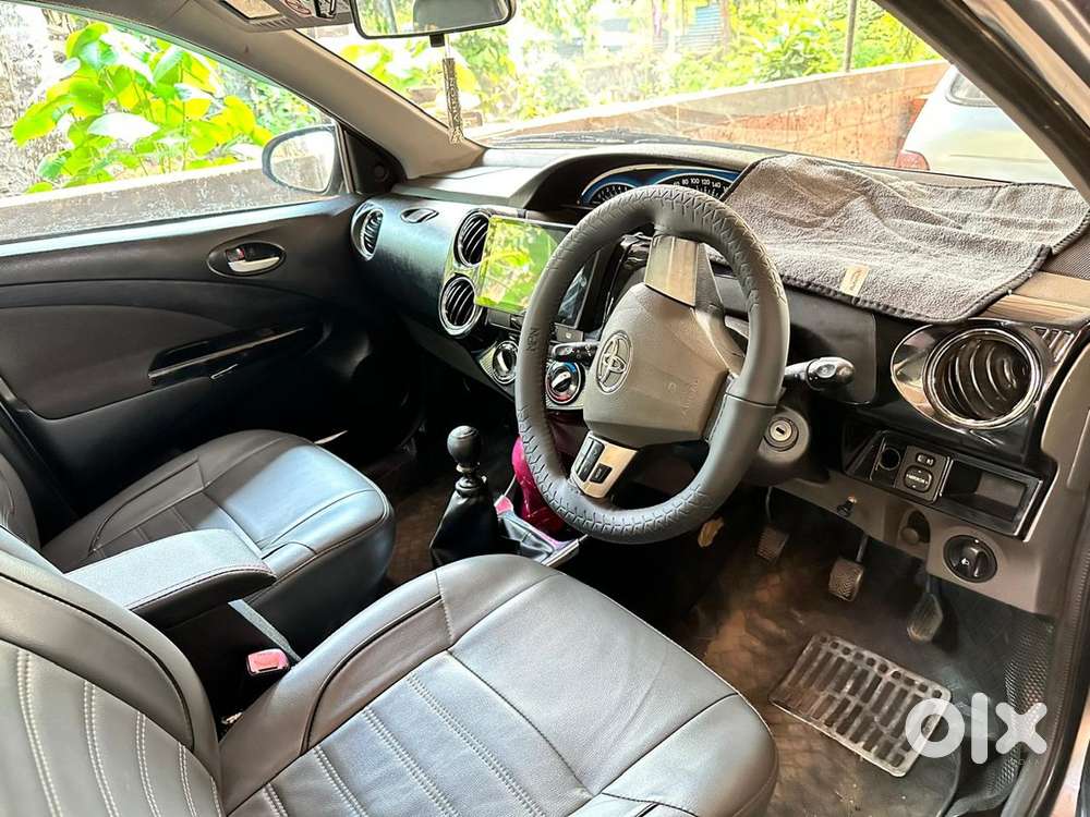 Toyota Etios Cross 2015