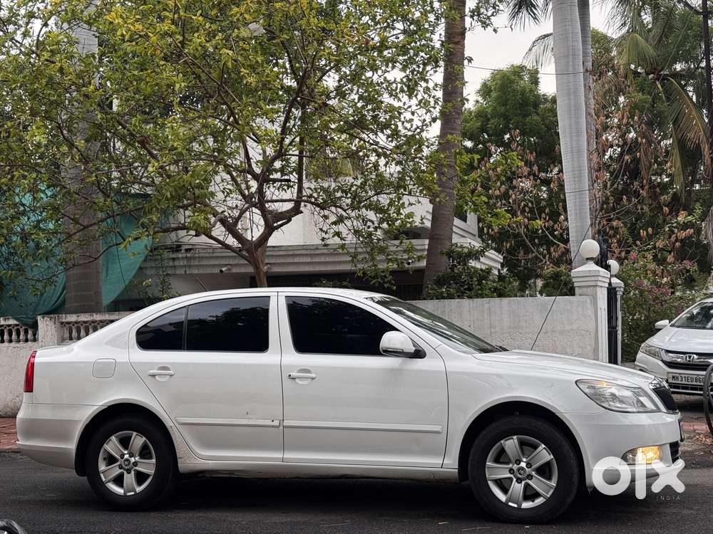 Skoda Laura 1.8 Ambition Tsi, 2010, Petrol