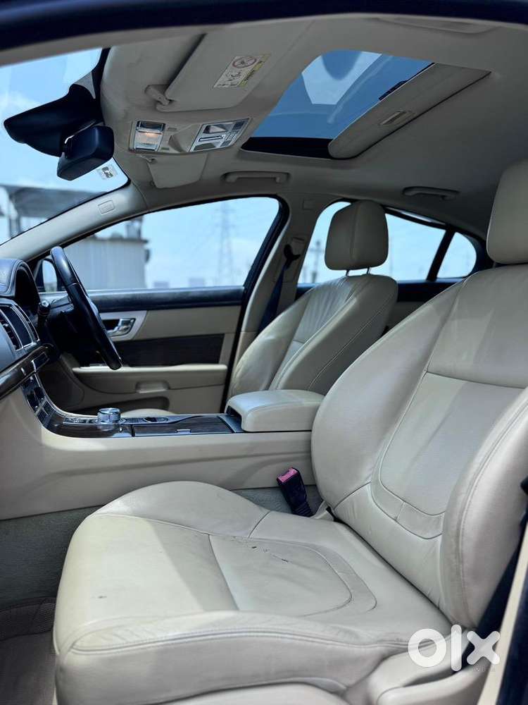 Jaguar Xf 2014 Diesel 105000 Km Driven