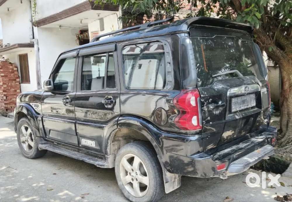 Mahindra Scorpio Classic 2021 With 121000 Km Driven