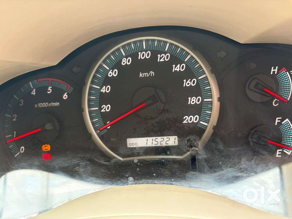 Toyota Innova 2.5 Z Diesel 7 Seater, 2012, Diesel