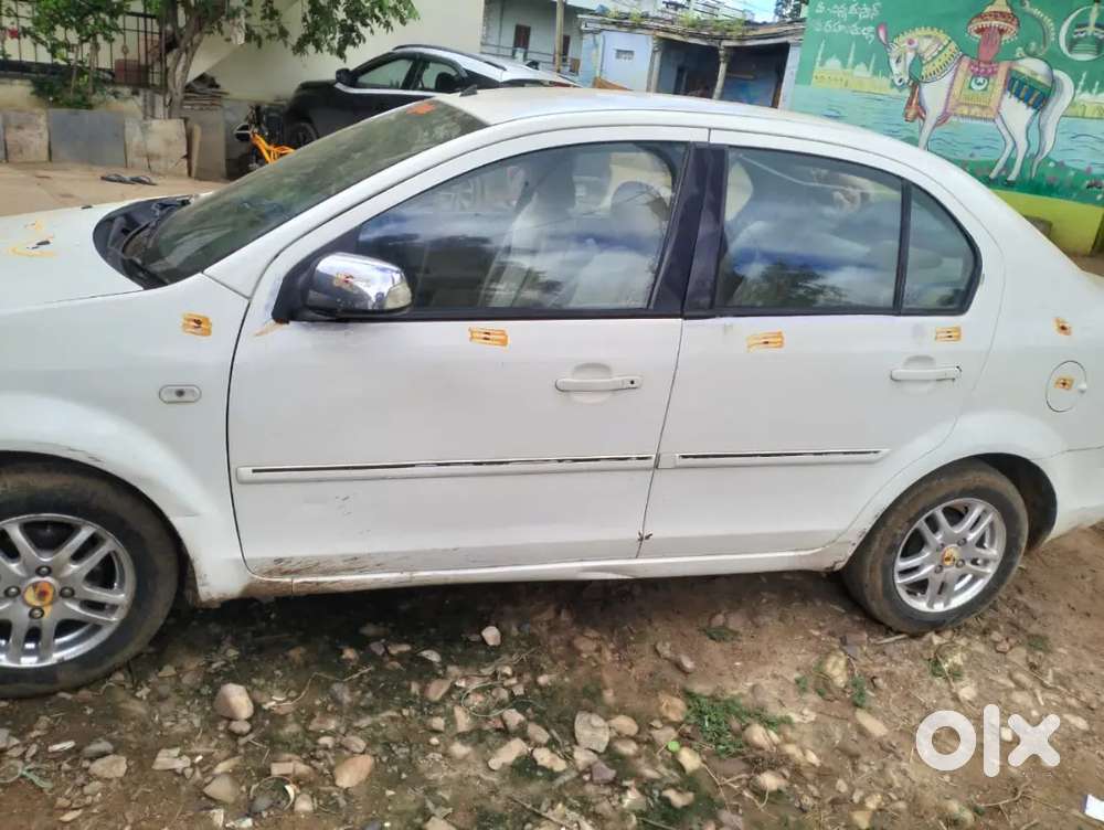 Ford Fiesta Classic 2011 Diesel 125000 Km Driven