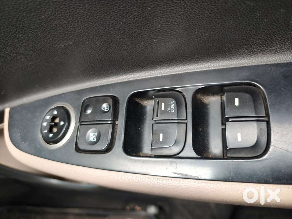 Hyundai Grand I10 [ ] 1.2 Kappa Vtvt Sportz, 2017, Petrol