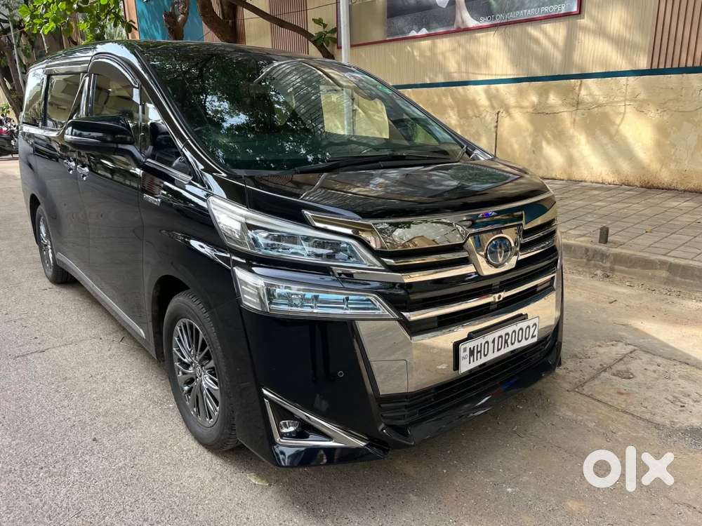Toyota Vellfire 2.5 Hybrid, 2020, Petrol