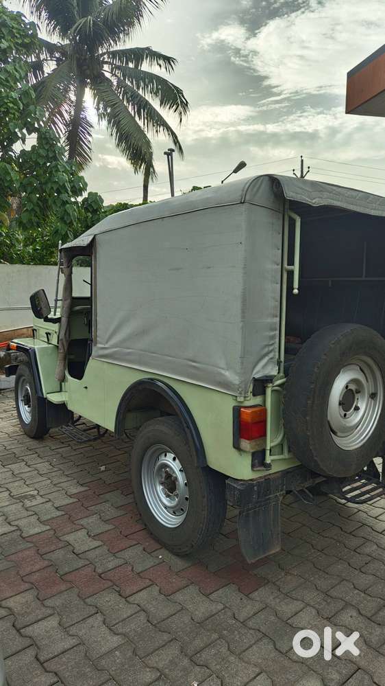 Mahindra Jeep
