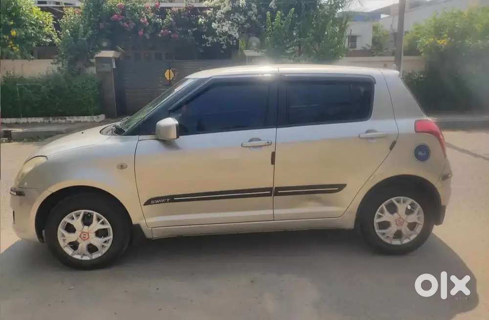 Maruti Suzuki Swift 2011 Petrol Well Maintained