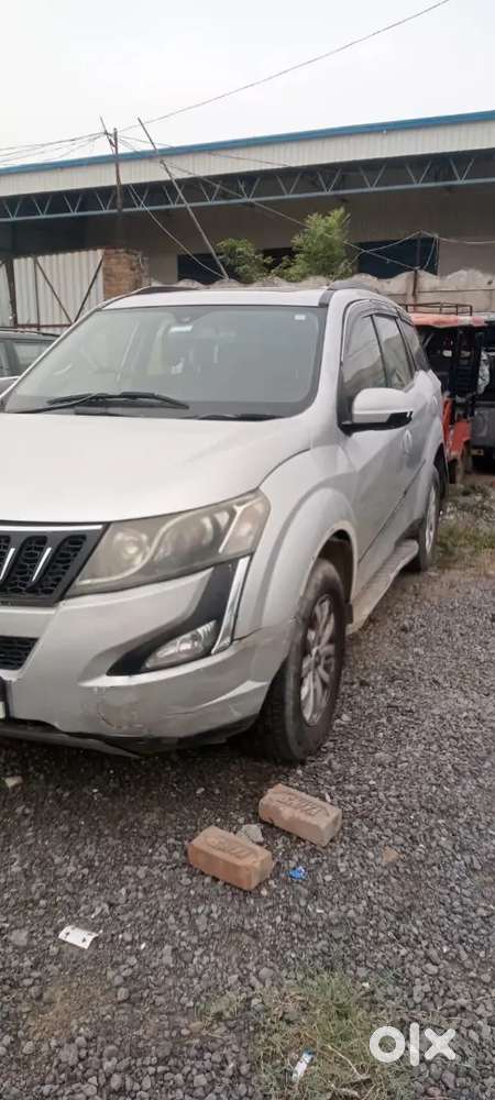Mahindra Xuv500 2016 Diesel 100000 Km Driven