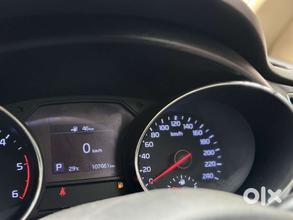 Kia Carnival Premium, 2021, Diesel