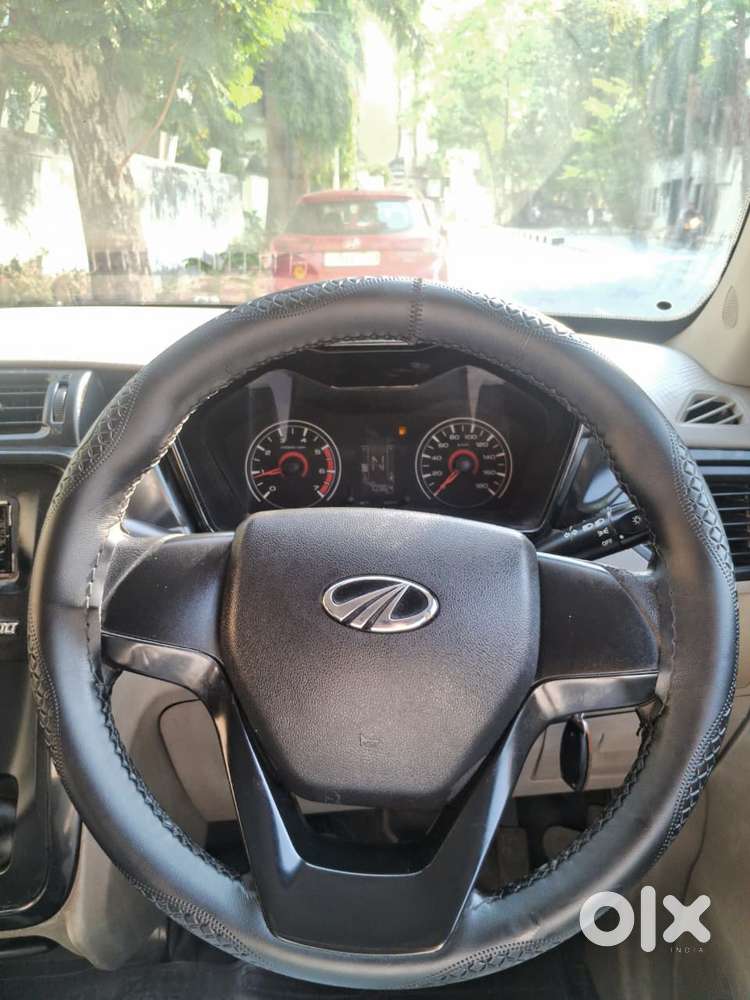 Mahindra Kuv 100, 2016, Petrol