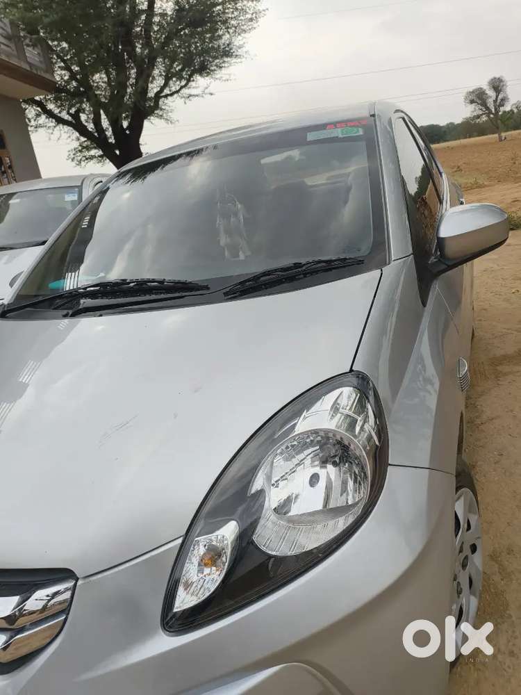 Honda Amaze 2013 Diesel 72000 Km Driven A One Condition