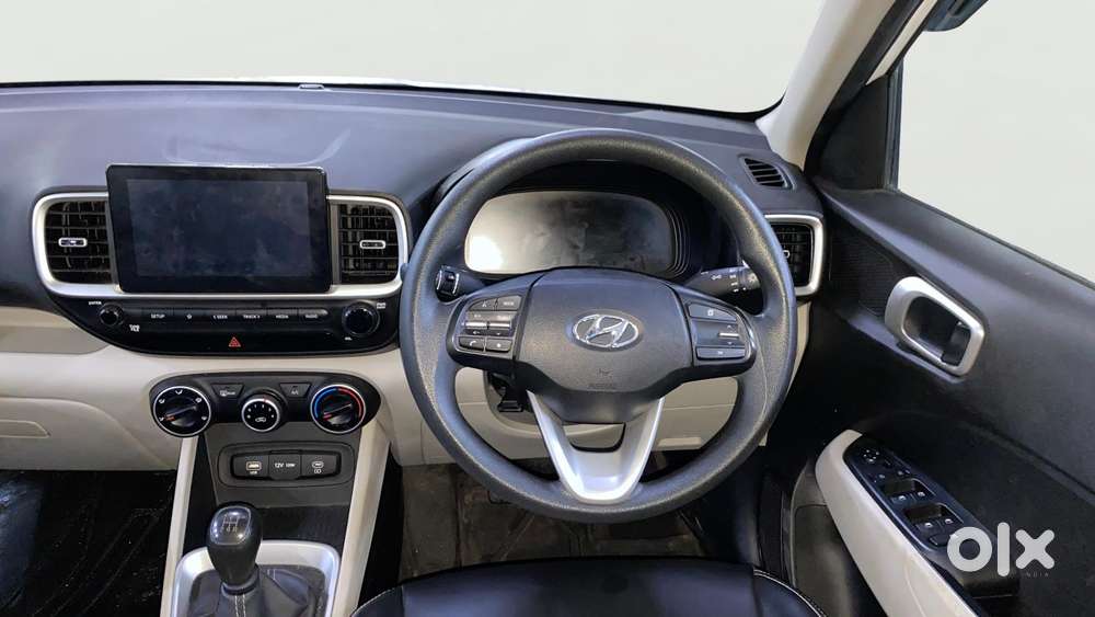 Hyundai Venue 1.2 S (o), 2023, Petrol