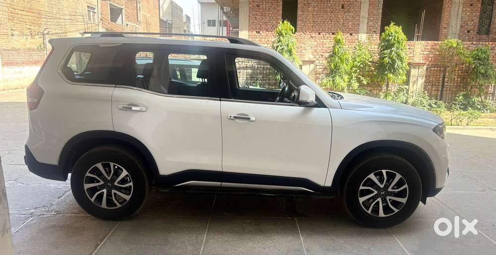 Mahindra Scorpio N Z8 Diesel At 2wd 6 Str, 2023, Diesel