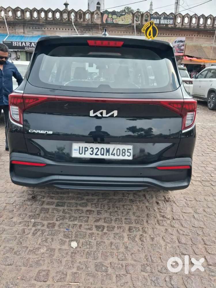 Kia Carens G1.5 2025 Km Driven