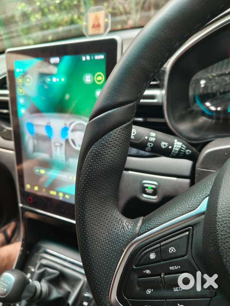 Mg Hector Plus 7 2025 Petrol