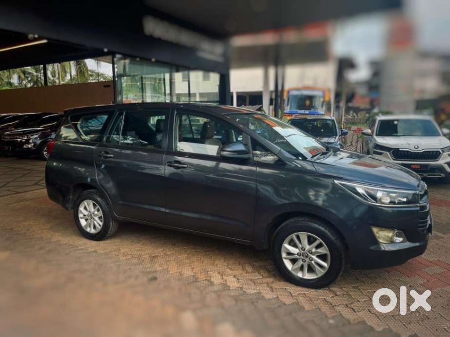 Toyota Innova Crysta 2.8 Gx At 7 Str, 2016, Diesel