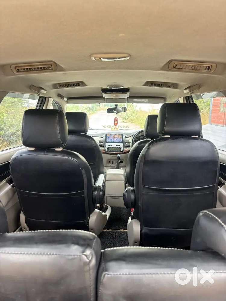 Toyota Innova 2012 Diesel 215000 Km Driven