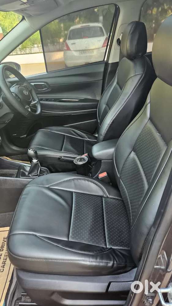 Hyundai I20 Asta (o) 1.2 Mt, 2023, Petrol